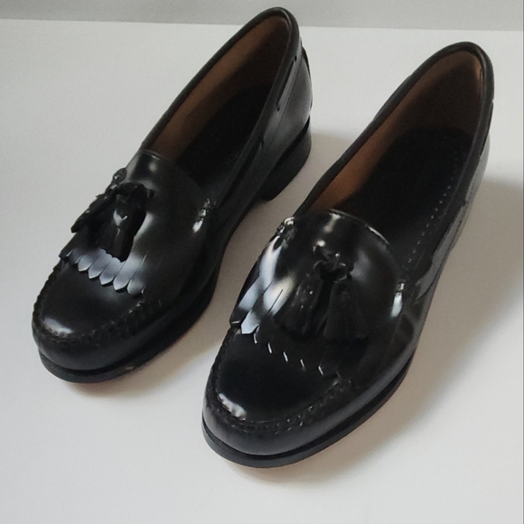 G.H. Bass & Co. Other - 🔥SOLD🔥 G.H. Bass & Co Leather Loafers